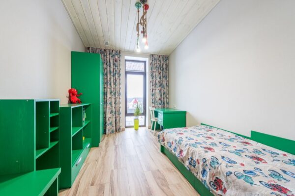 kids furniture store